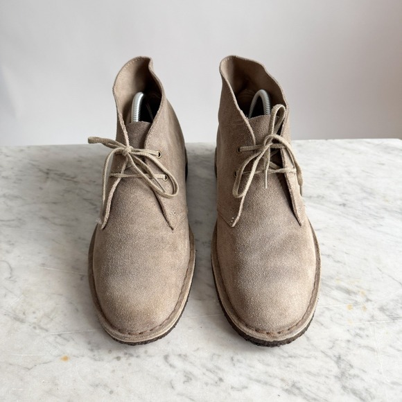 Clarks Originals women's Chukka Taupe Suede Boots Size 10M. - Picture 3 of 7